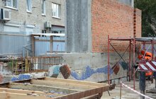 Фото 4: За відновленням мозаїки на колишньому магазині «Океан» можна слідкувати он-лайн