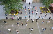 Фото 24: З нагоди Дня фізичної культури і спорту працівники мерії Львова провели спільну розминку