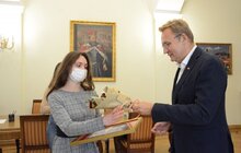 Фото 4: Міський голова Андрій Садовий подякував студенткам-медикам, які врятували життя чоловікові у львівському трамваї