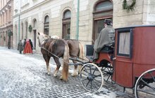Фото 1: У Львові тривають зйомки кіносеріалу «Кава з кардамоном»: де можливі ускладнення руху транспорту найближчими днями