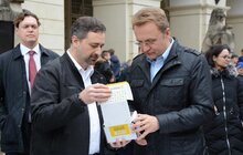 Фото 7: На площі Ринок відбулась презентація «Зміни в Укрпошті»: 50 нових автомобілів обслуговуватимуть місто Львів та околиці