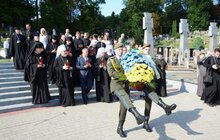 Фото 25: У Львові вшанували спочилих захисників України та помолились на могилі Патріарха Димитрія