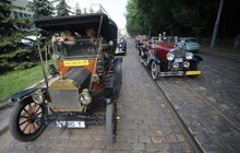 Фото 18: У Львові відбувається фестиваль Leopolis Grand Prix: стартував заїзд трасою «Львівський трикутник»
