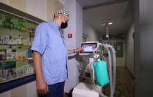 Фото 1: Благодійники передали медичним закладам Львова 4 апарати ШВЛ