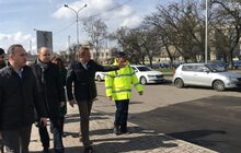 Фото 7: «Є незручності, але скоро тут буде дуже круто», — А. Садовий під час огляду ремонту пл. Двірцевої