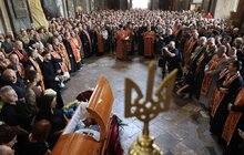 Фото 15: Похорон Ірини Фаріон: на Личаківському кладовищі у Львові зібралось кілька тисяч людей (фото, відео)