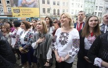 Фото 10: «Вишиванка об’єднує всіх українців і всіх класних людей у світі», — А. Садовий