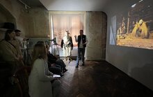 Фото 3: У Львові відкрили виставку реквізитів фільму «Памфір»