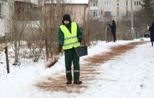 Фото 13: У парку Львова вперше використали кавову гущу для боротьби з ожеледицею