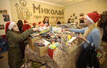 Фото 21: Мер Львова відвідав Фабрику св. Миколая і залишив подарунки дітям, а також попросив, щоб усім дітям цього року Миколай приніс книжки