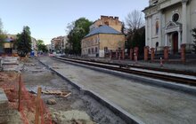 Фото 10: Реконструкція вулиці Шевченка: завершили монтаж трамвайних колій та копають лунки для висадки дерев
