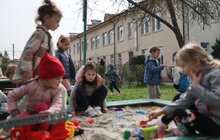 Фото 4: У дитячий садок «Казка», який торік постраждав від російської ракети, повернулись діти (відео)