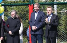 Фото 2: Сихівчани отримали спортивний ігровий мультифункціональний майданчик із штучним покриттям
