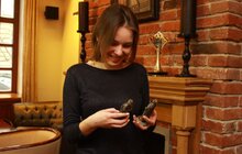 Фото 3: Музичук та Хоу зіграли ювелірними шахами