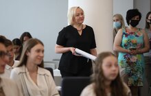 Фото 8: Премії від міста по 5 і 10 тис. грн отримали випускники за найвищі бали на ЗНО 2021