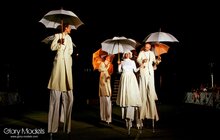 Фото 69: Відкриття фестивалю «Золотий лев» вуличною виставою «Вишневий сад» за п'єсою А. П. Чехова