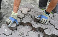 Фото 4: У Львові облаштують доступність до 100 різних закладів та установ: проєкт стартував з вул. Січових Стрільців (відео)
