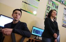Фото 2: Мер Львова спільно з учнями кодив гру про штучний інтелект в рамках Години Коду 2019