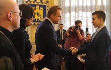 Фото 13: Сьогодні сім’ям бійців АТО вручили ордери на квартири у будинку на вул. Під Голоском, 22