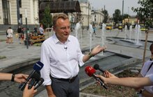 Фото 9: На пл. Двірцевій уже працює фонтан: реконструкція площі - на стадії завершення