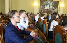 Фото 4: Сьогодні в мерії відбулось урочисте нагородження учасників програми «Перший кар’єрний крок»