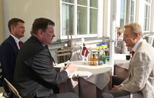 Фото 1: Мер Львова подякував послу Латвії в Україні за співпрацю