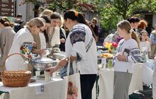 Фото 11: На шкільних ярмарках у Львові зібрали рекордні майже 8 млн грн для ЗСУ (відео)