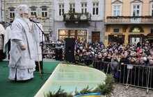 Фото 16: На пл. Ринок відбулось загальноміське освячення води