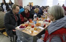 Фото 12: Спільнота взаємодопомоги «Оселя» організувала для потребуючих Святвечір