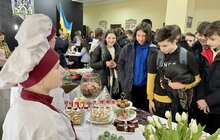 Фото 4: Майстер-класи, бармен-шоу та кулінарні ігри: школярам в цікавий спосіб розповіли про навчальні програми львівських училищ