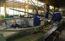 Фото 4: У Львові відзначили День Європи на бронетанковому заводі