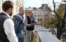 Фото 3: Мер Львова зустрівся з моряком Андрієм Оприском, якого незаконно утримували в Росії