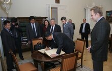 Фото 1: Зустріч з керівниками пекінської компанії BCEG International Co., LTD
