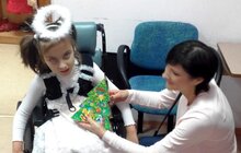 Фото 3: Вихованцям центру «Джерело» Миколай передав солодкі подарунки