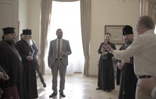 Фото 21: Блаженніший Епіфаній залишив запис у Книзі почесних гостей Львова