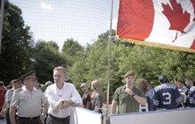 Фото 4: У Львові зіграли у вуличний хокей із канадцями