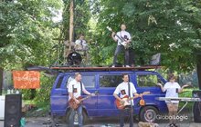 Фото 15: З допомогою унікального додатку EcoHike львів’яни очистили зелену зону Цитадель