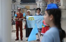 Фото 5: Сьогодні у Львові біля міської Ратуші майорить прапор кримських татар