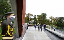 Фото 10: Учасники ІХ Всеукраїнського форуму місцевого самоврядування у Львові вшанували пам’ять полеглих захисників України