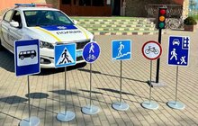 Фото 3: Офіцери Львівської громади навчають школярів правил дорожнього руху