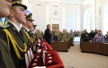 Фото 10: До Дня Збройних сил України 30 львів’ян, які захищали Україну, посмертно нагородили «Почесним знаком Святого Юрія»