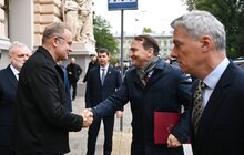 Фото 4: У Львівському університеті почесного доктора отримав міністр закордонних справ Польщі Радослав Сікорський