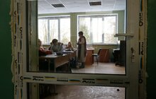 Фото 10: За шкільні парти повернулися учні ліцею, що найбільше постраждав від російських ракет (відео)