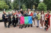 Фото 1: До Дня міста Бахмут його мешканці висадили у Львові троянди в пам'ять про свою домівку