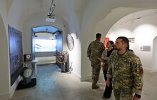 Фото 4: Від козацької зброї до трофеїв сучасної війни: у Львові відкрили виставку Військово-Морських Сил