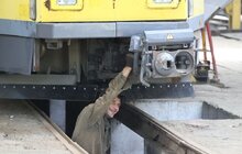 Фото 2: Трамваї з Берліна переобладнують для курсування у Львові (відео)