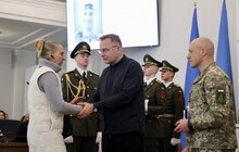 Фото 6: У Львові 35 захисників посмертно нагородили «Почесним знаком Святого Юрія»