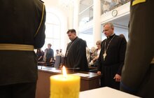 Фото 5: В День Незалежності України 30 захисників посмертно нагородили «Почесним знаком Святого Юрія» (фото)