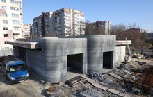 Фото 7: Найскладніші роботи з будівництва ЗD-школи на Варшавській позаду, встановлюють вікна (відео)