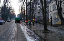 Фото 48: Комунальні служби дезінфікують місто: миють вулиці, тротуари, зупинки транспорту, сходові клітки будинків